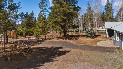 Tiny photo for 53130 Riverview Drive, La Pine, OR 97739 (MLS # 220219575)