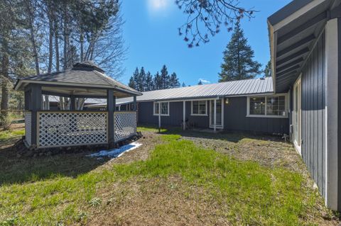 Tiny photo for 53130 Riverview Drive, La Pine, OR 97739 (MLS # 220219575)
