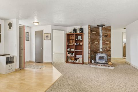 Tiny photo for 53130 Riverview Drive, La Pine, OR 97739 (MLS # 220219575)