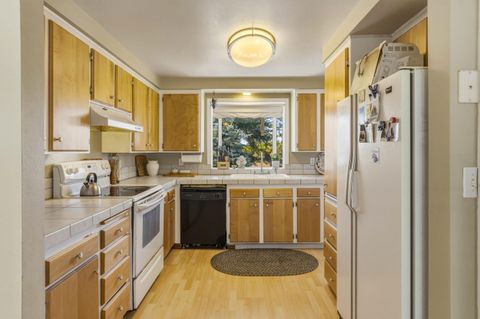 Tiny photo for 53130 Riverview Drive, La Pine, OR 97739 (MLS # 220219575)