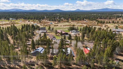 Tiny photo for 53130 Riverview Drive, La Pine, OR 97739 (MLS # 220219575)