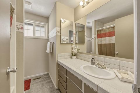 Tiny photo for 53130 Riverview Drive, La Pine, OR 97739 (MLS # 220219575)