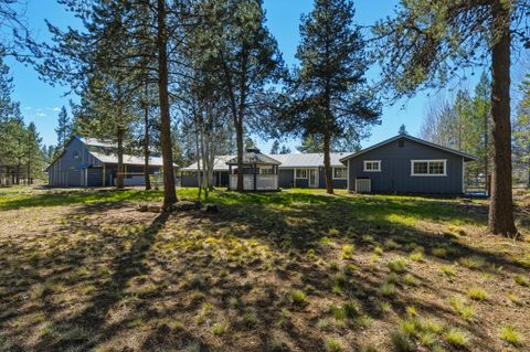 Tiny photo for 53130 Riverview Drive, La Pine, OR 97739 (MLS # 220219575)