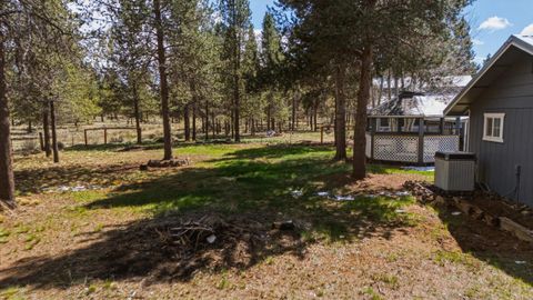 Tiny photo for 53130 Riverview Drive, La Pine, OR 97739 (MLS # 220219575)