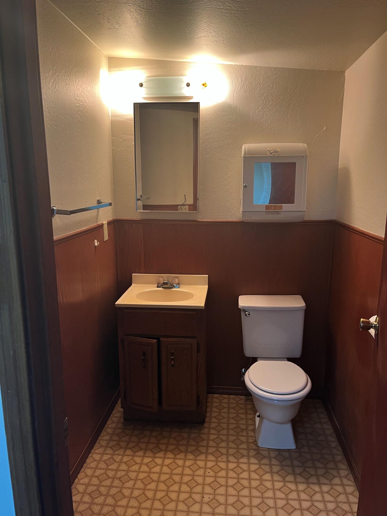 Dutton Road Industrial Park - Commercial Lease