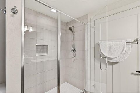 Tiny photo for 162 Mountain View Drive, Ashland, OR 97520 (MLS # 220221178)
