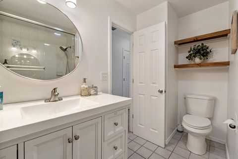 Tiny photo for 324 Mountain View Boulevard, Klamath Falls, OR 97601 (MLS # 220212505)