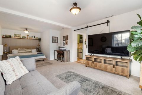 Tiny photo for 324 Mountain View Boulevard, Klamath Falls, OR 97601 (MLS # 220212505)