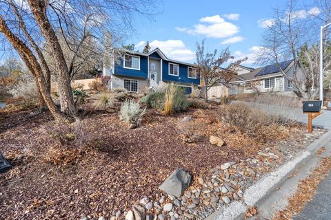 Tiny photo for 324 Mountain View Boulevard, Klamath Falls, OR 97601 (MLS # 220212505)