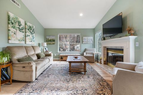 Tiny photo for 324 Mountain View Boulevard, Klamath Falls, OR 97601 (MLS # 220212505)