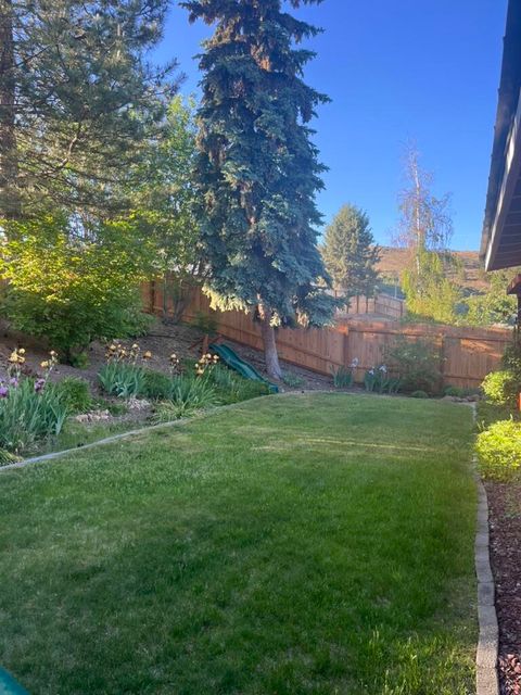 Tiny photo for 324 Mountain View Boulevard, Klamath Falls, OR 97601 (MLS # 220212505)