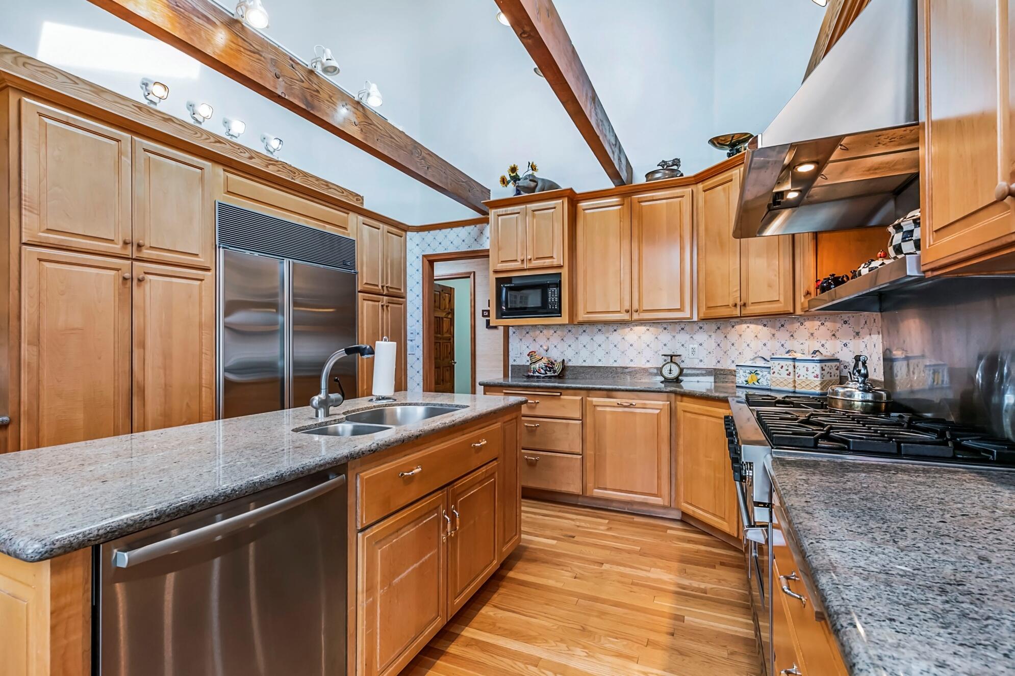 Highland Estate - Residential