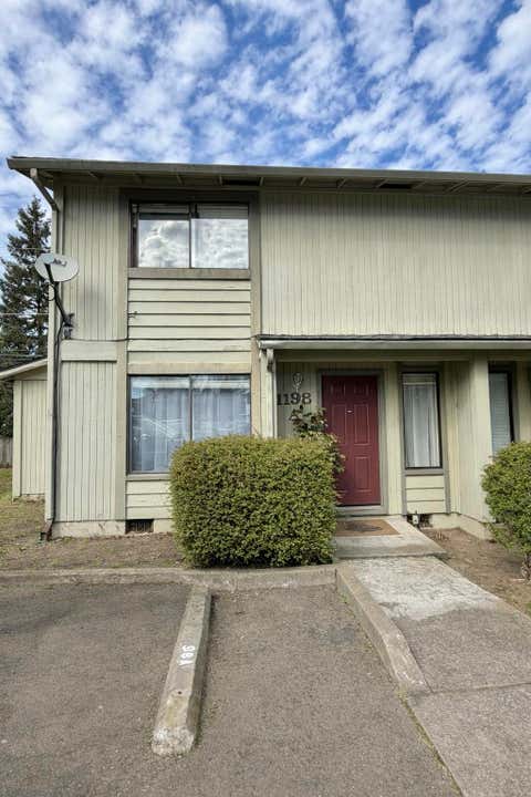Photo of 1198 Morrow Road #A, Medford, OR 97504 (MLS # 220226831)