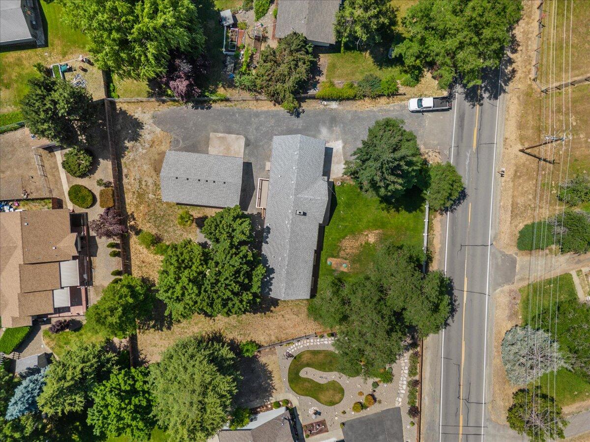 Lloyelen Acres - Residential