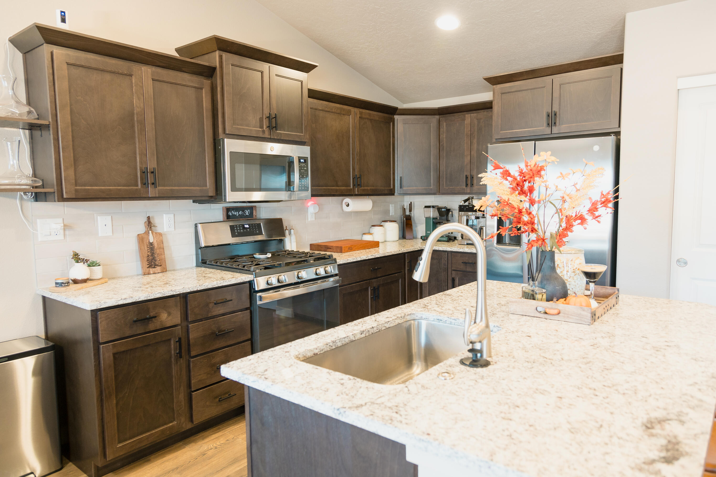 Dry Canyon - Residential