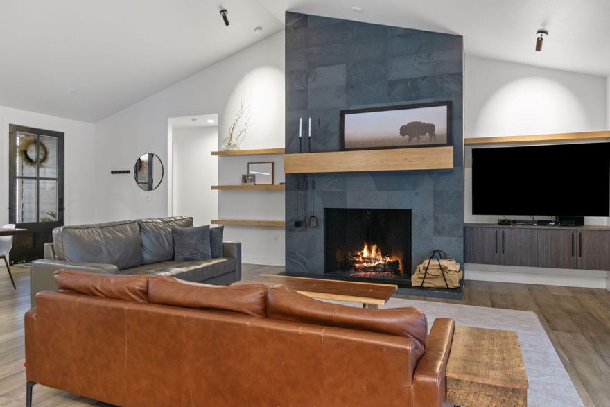 **Take advantage of the new price AND seller offered credit of $10,000!! Located on a 2-acre corner lot in the desirable Whychus Canyon Estates, this stunning 2,431 sqft single-story home by award-winning PacWest Homes is better-than-new and full of exceptional features. Offering 4 spacious bedrooms, including two luxurious ensuites, and 3 full bathrooms, this home provides both comfort and privacy. The open-concept layout features vaulted ceilings and a bright, airy living, dining, and kitchen space that flows effortlessly to a covered paver patio—ideal for outdoor living and entertaining. A standout feature is the versatile flex space with its own exterior entrance, currently set up as a hair salon with plumbing, offering wonderful opportunities. With premium finishes throughout, this modern home combines style, functionality, and luxury in a peaceful yet accessible location. This is a one of a kind home you don't want to miss out on! Schedule a tour today!