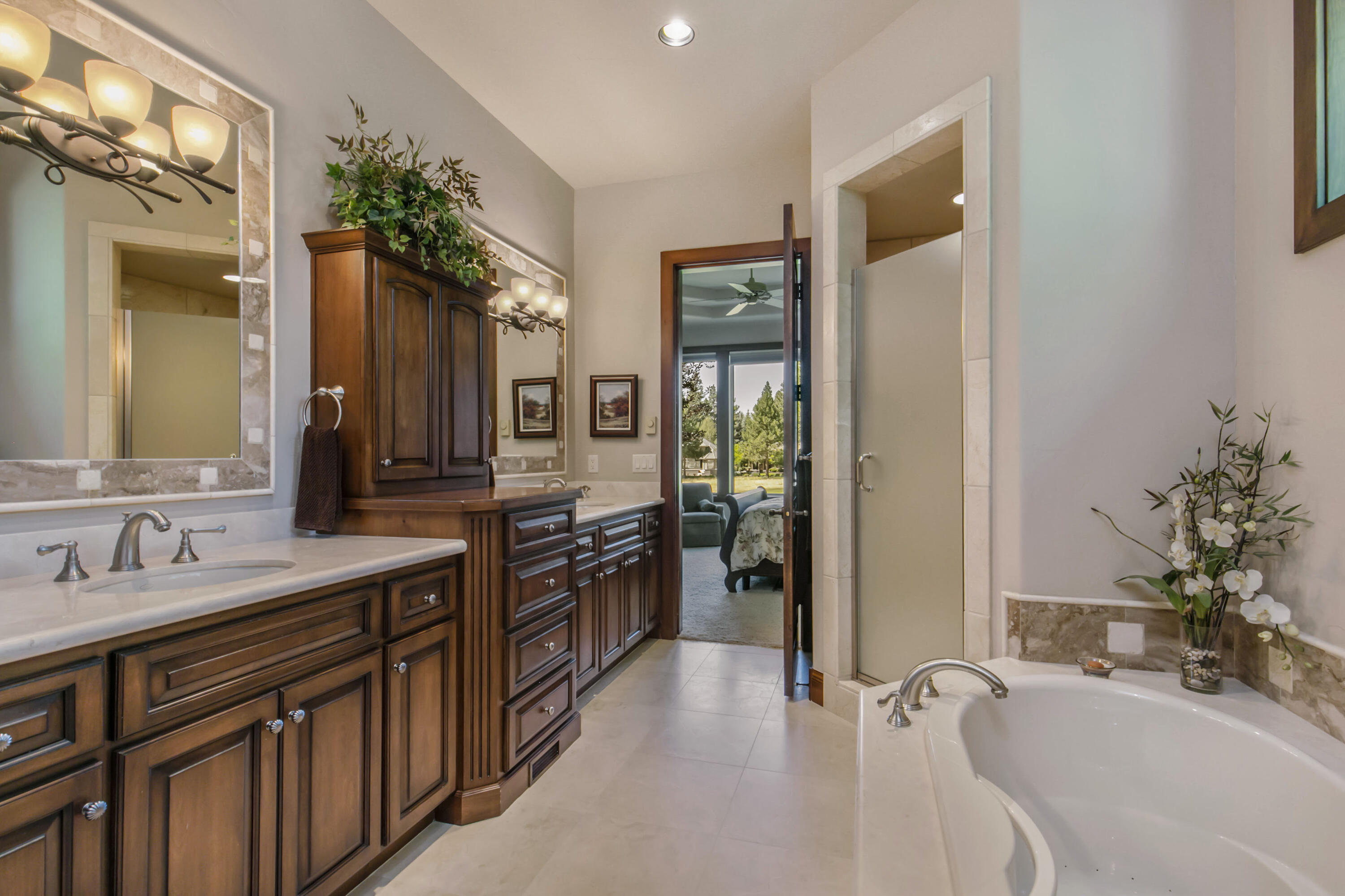 Broken Top - Residential