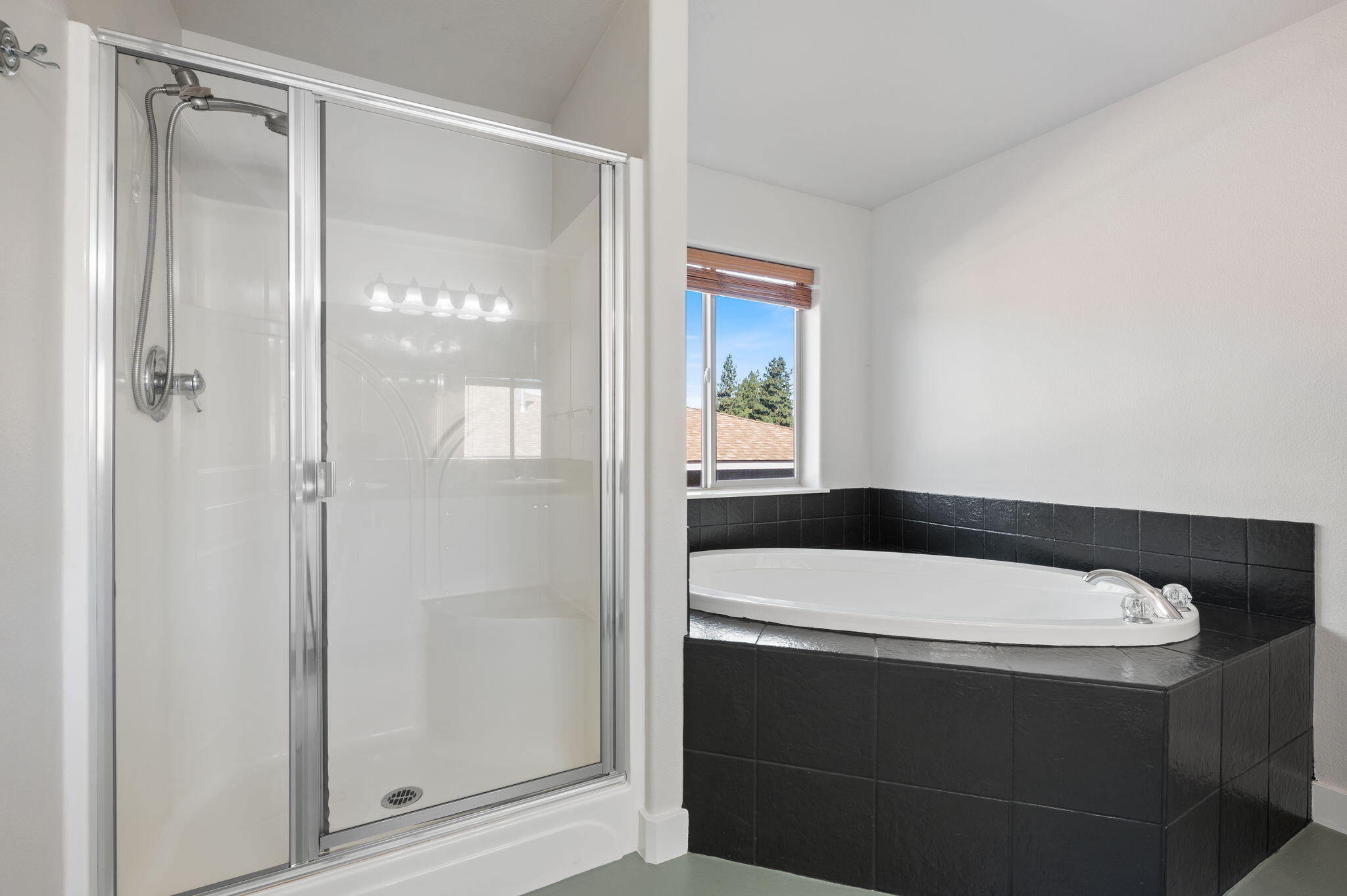 Skyliner Summit - Residential