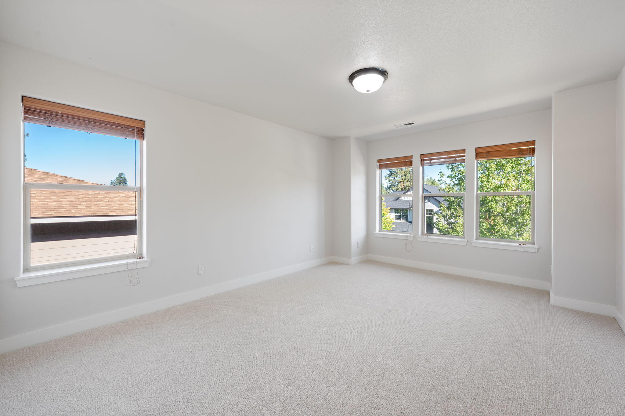 Skyliner Summit - Residential