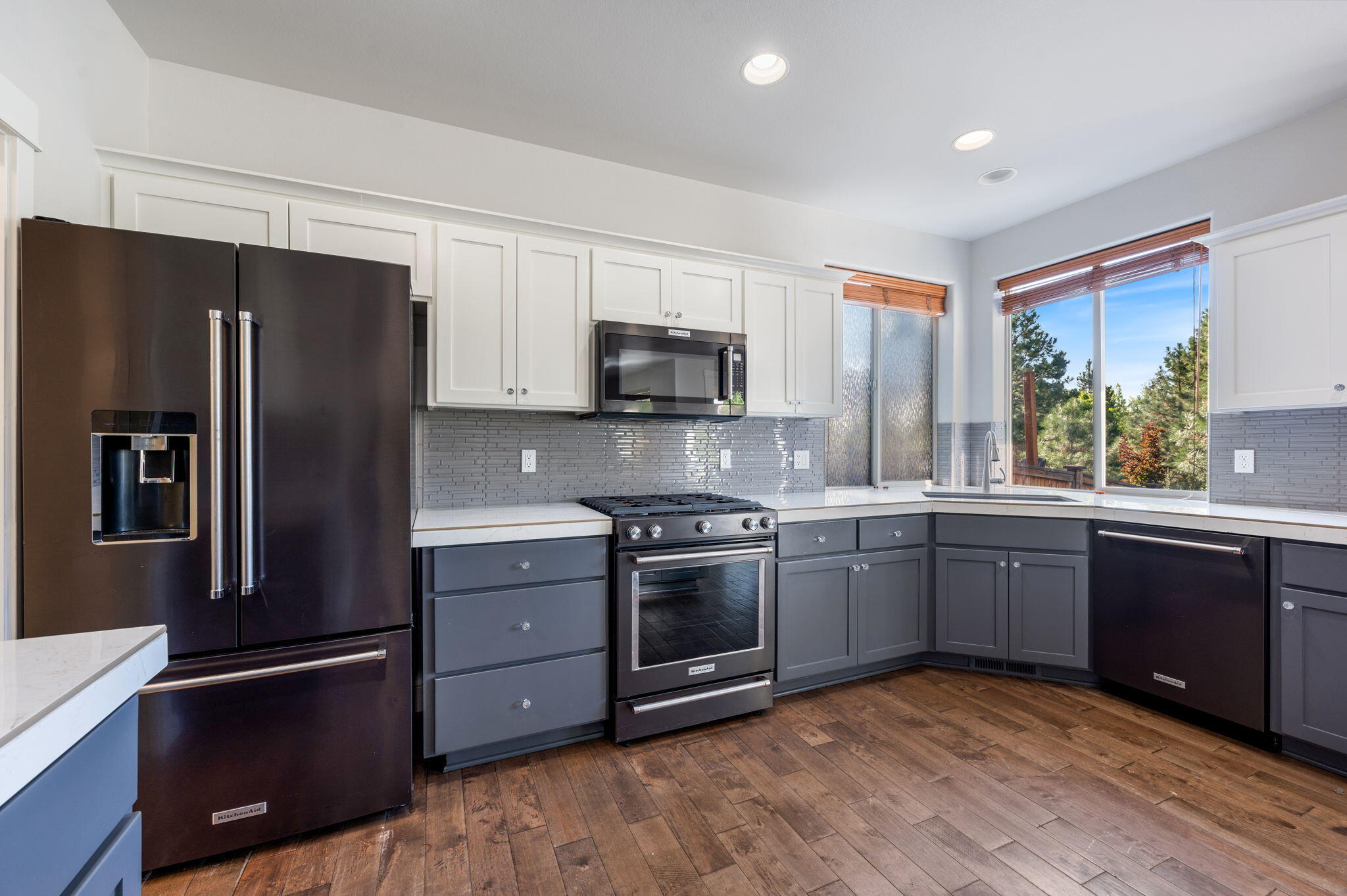 Skyliner Summit - Residential