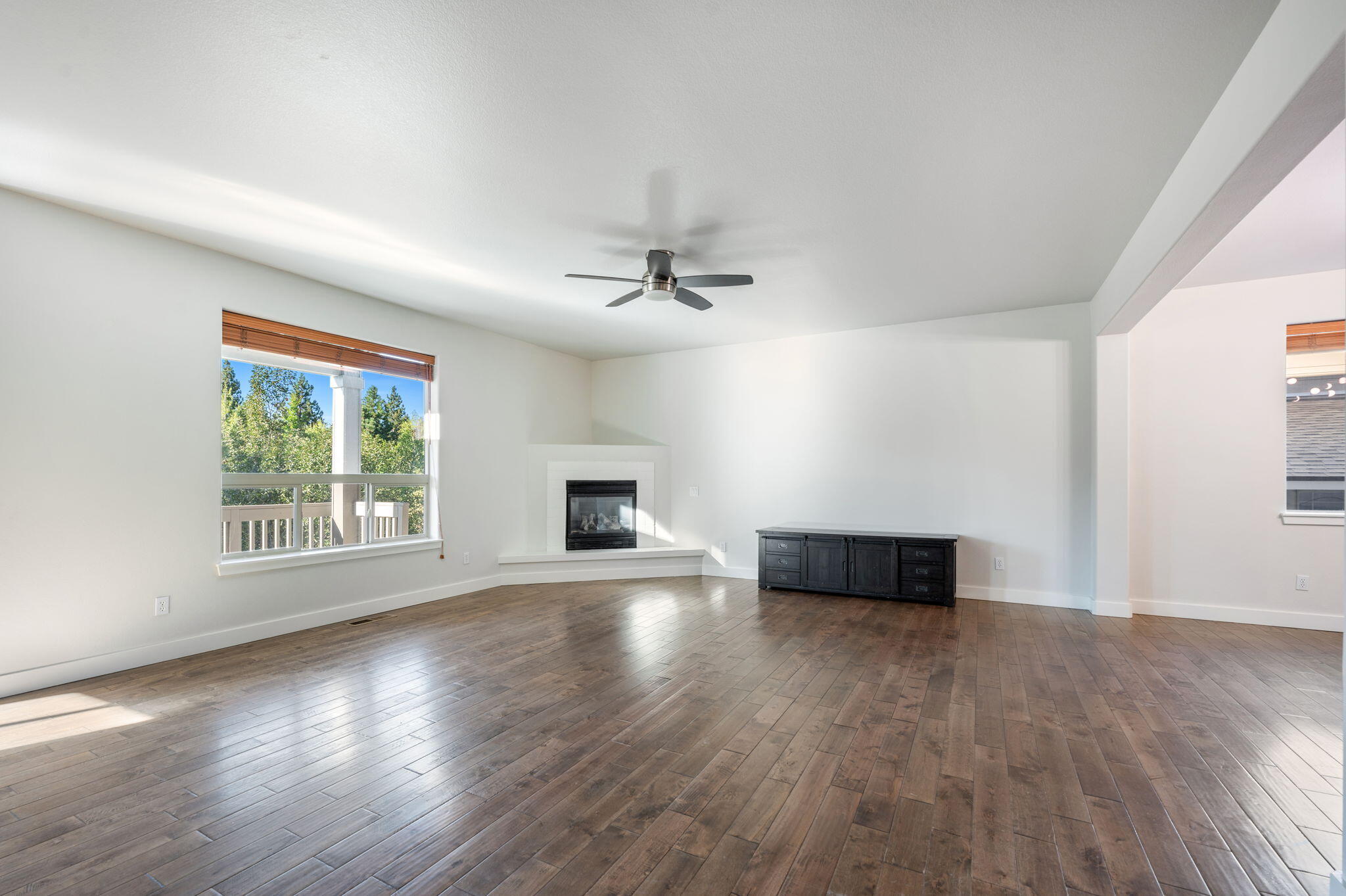 Skyliner Summit - Residential