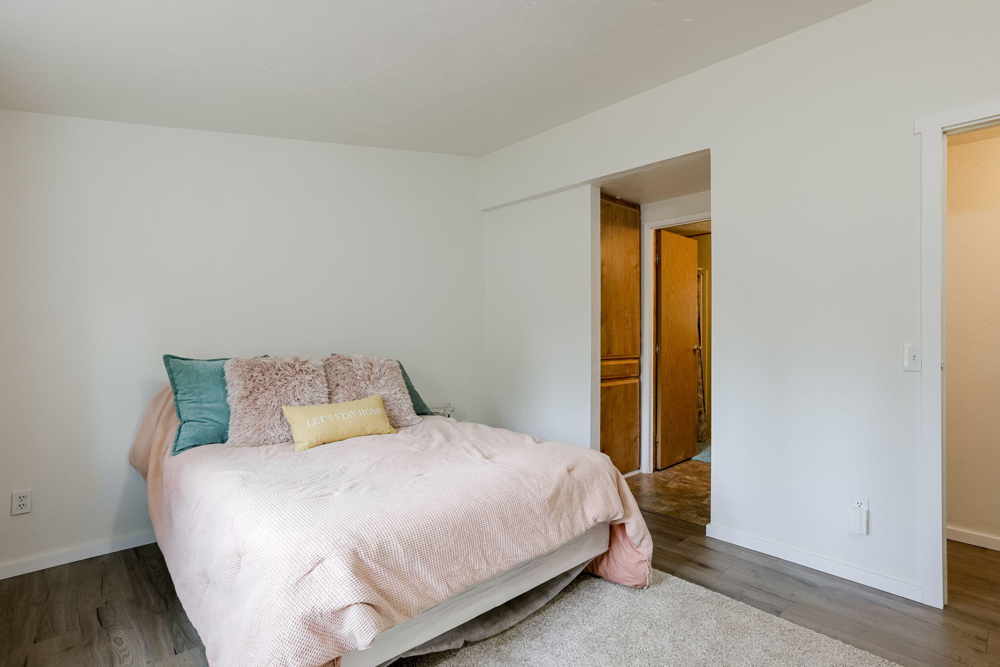 Wagon Trail Acreages - Residential