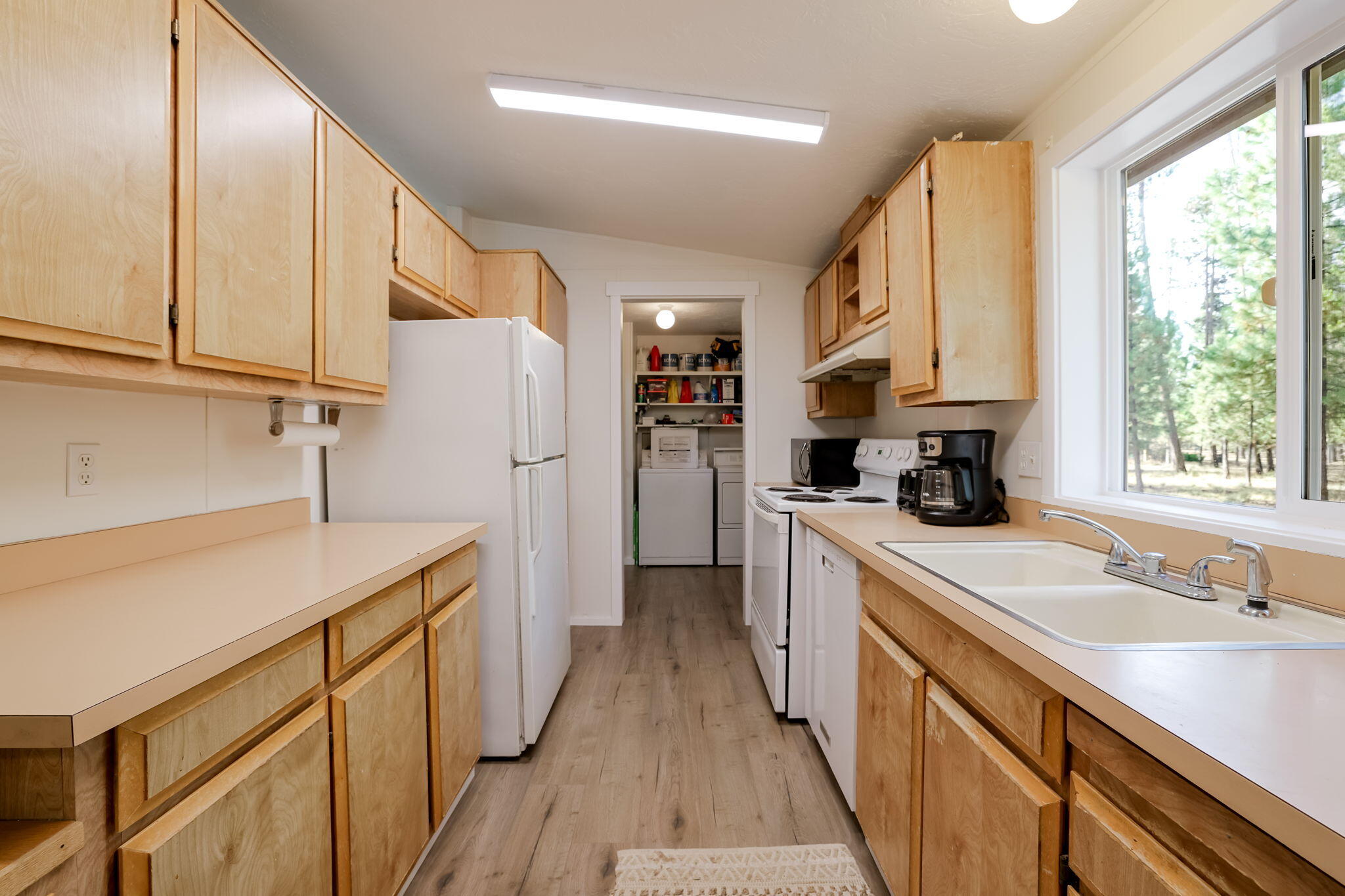 Wagon Trail Acreages - Residential