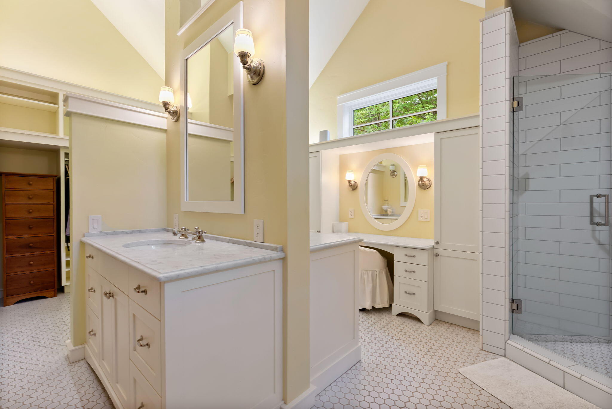 Broken Top - Residential