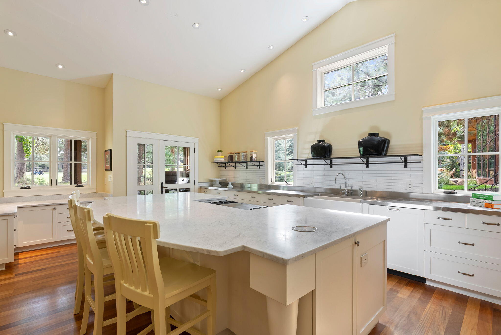 Broken Top - Residential