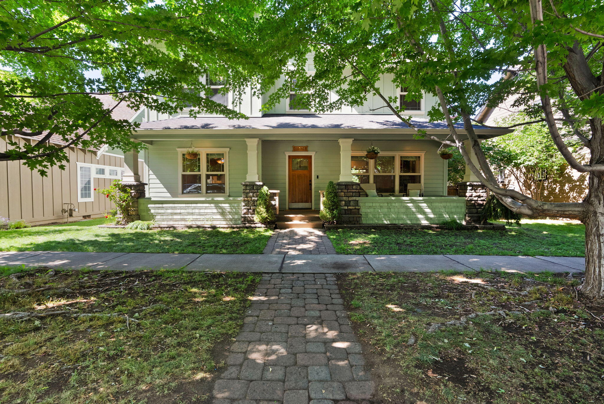 21376 Oakview Drive