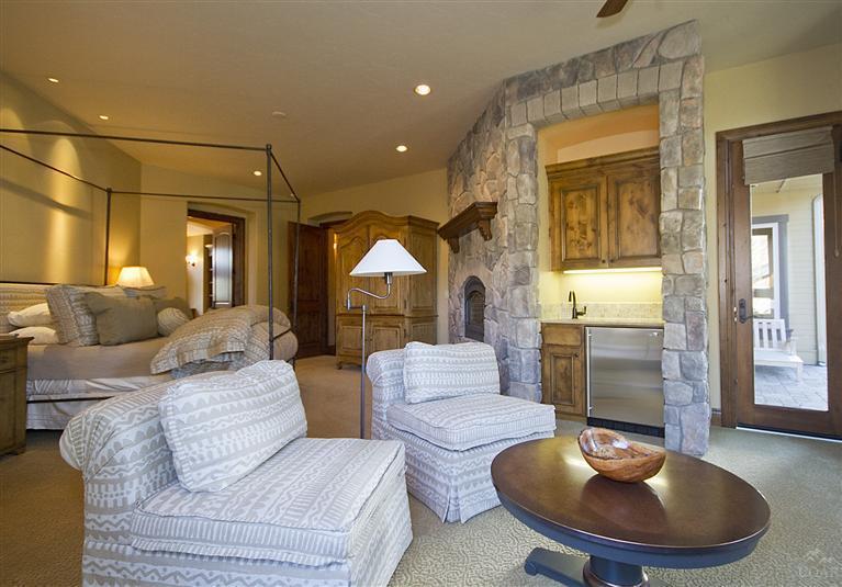 River Rim - Residential