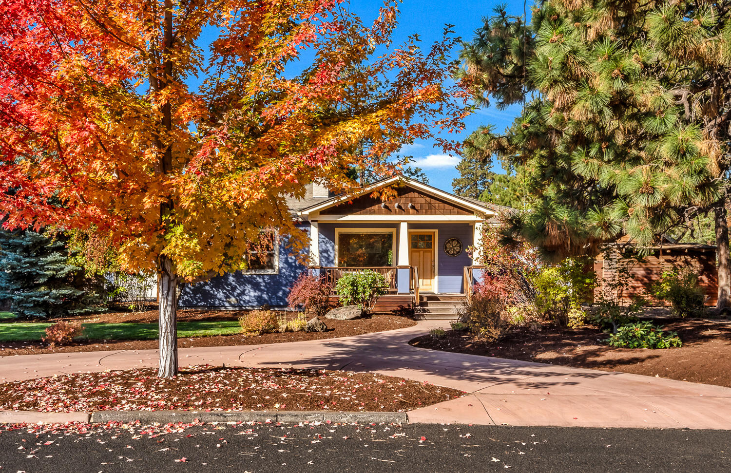 809 NE 9th Street