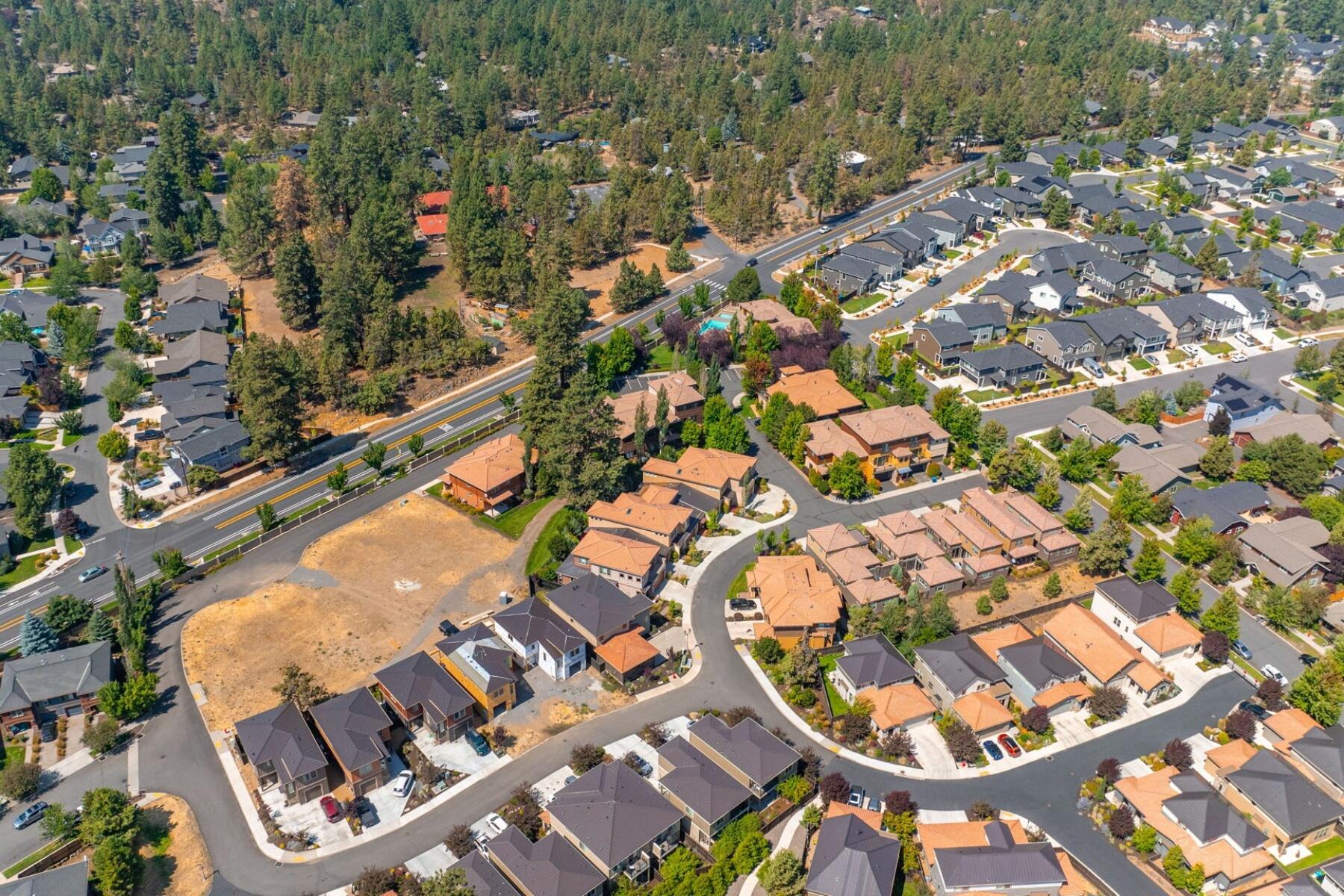 Tuscany Pines - Residential