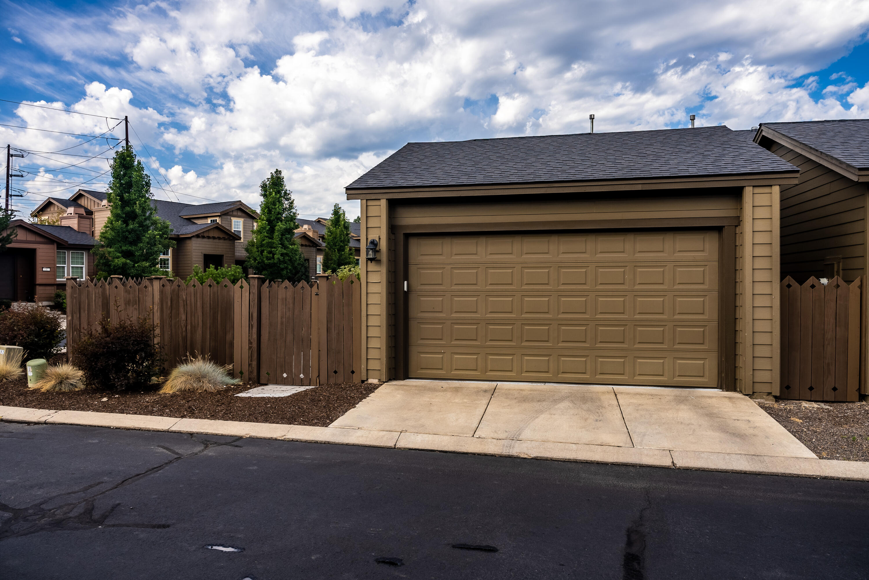 The Bluffs River Ben - Residential