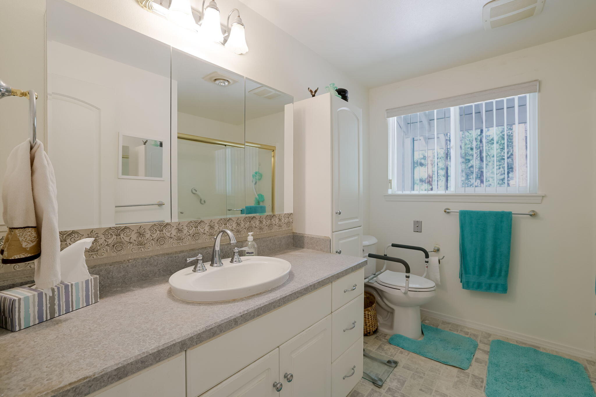 Ponderosa Pines - Residential