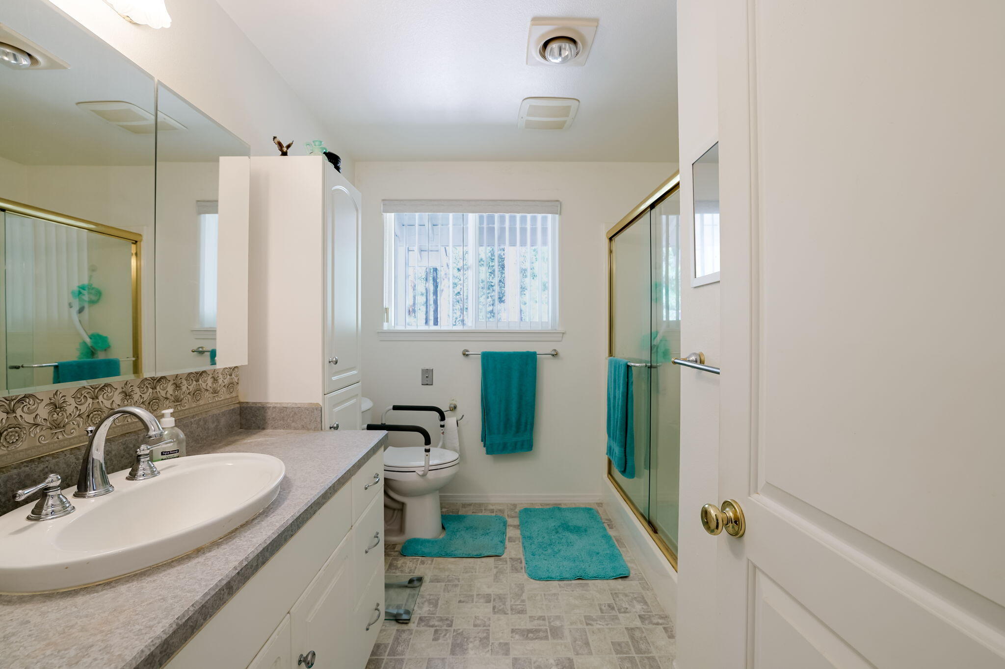 Ponderosa Pines - Residential