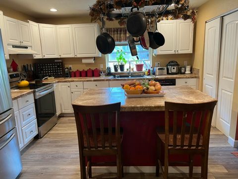 Tiny photo for 50765 Masten Road, La Pine, OR 97739 (MLS # 220212479)