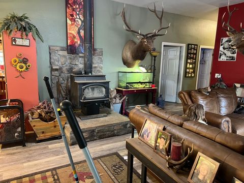 Tiny photo for 50765 Masten Road, La Pine, OR 97739 (MLS # 220212479)