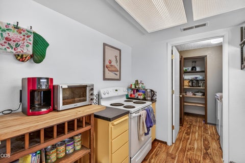 Tiny photo for 1688 Lillian Street, Medford, OR 97501 (MLS # 220223366)