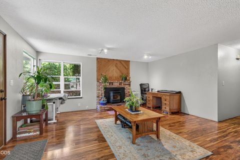 Tiny photo for 1688 Lillian Street, Medford, OR 97501 (MLS # 220223366)