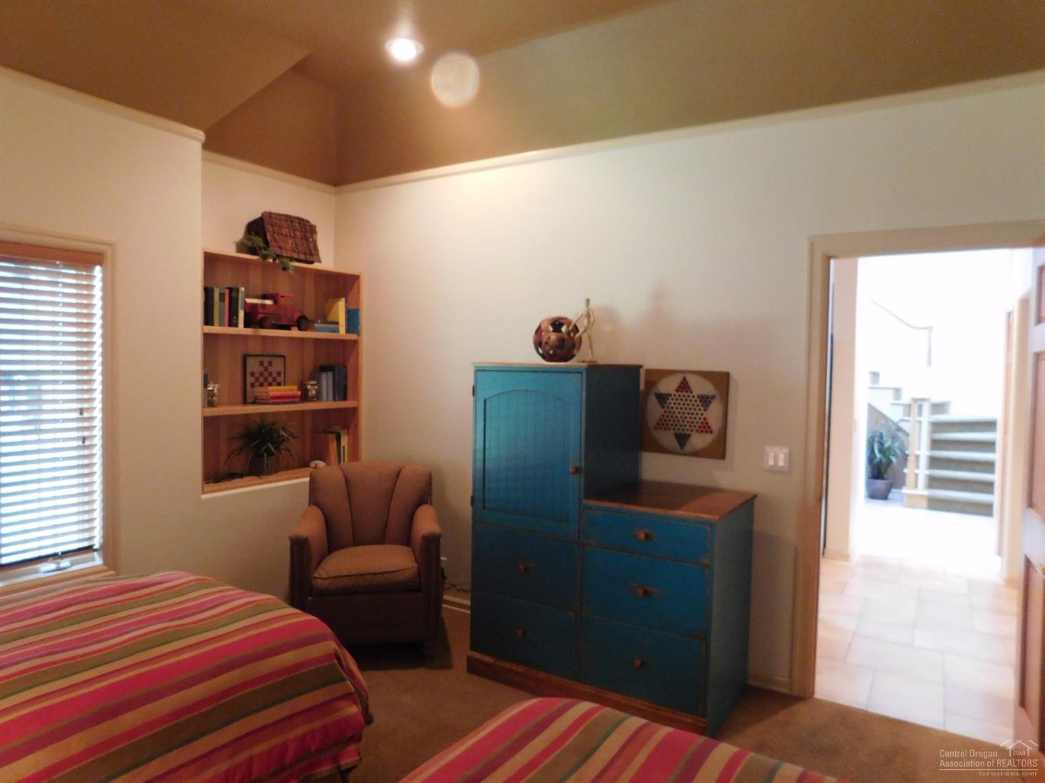 StoneTH - Residential