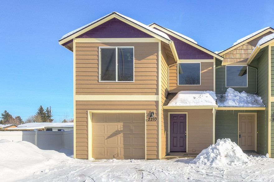 Coho Crossing Townhomes! Completely updated w/new paint inside & out. Laminate floors on main level. Great room has stacked stone gas fireplace/sliding doors to vinyl fenced backyard/patio. New Quartz countertops w/stone & glass backsplash. Great kitchen w/new stainless appliances, breakfast bar & more. 1/2 bath, under stairs storage on main level. Upstairs carpeted w/nice separation of bedrooms & utility room to make laundry easier. Single attached garage.Corner lot.Great location w/easy access to Hwy 97.