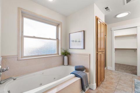 Tiny photo for 78 Greenmoor Drive, Eagle Point, OR 97524 (MLS # 220214074)