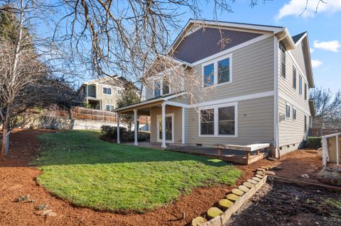 Tiny photo for 78 Greenmoor Drive, Eagle Point, OR 97524 (MLS # 220214074)