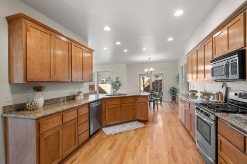 Tiny photo for 78 Greenmoor Drive, Eagle Point, OR 97524 (MLS # 220214074)