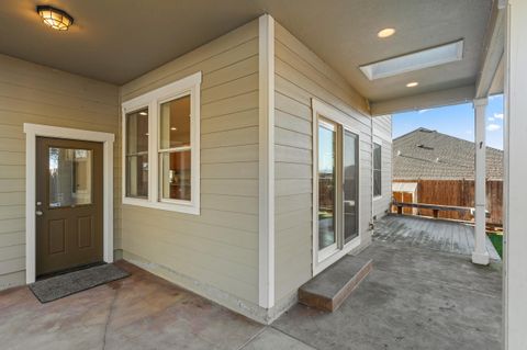 Tiny photo for 78 Greenmoor Drive, Eagle Point, OR 97524 (MLS # 220214074)