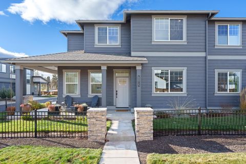 Photo of 60915 SE Epic Place, Bend, OR 97702 (MLS # 220212109)
