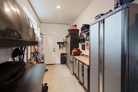 Tiny photo for 60915 SE Epic Place, Bend, OR 97702 (MLS # 220212109)