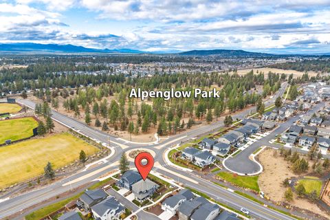 Tiny photo for 60915 SE Epic Place, Bend, OR 97702 (MLS # 220212109)