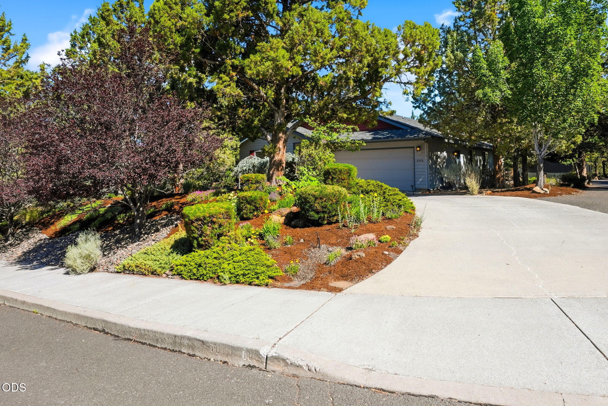 2058 NE Hollow Tree Lane